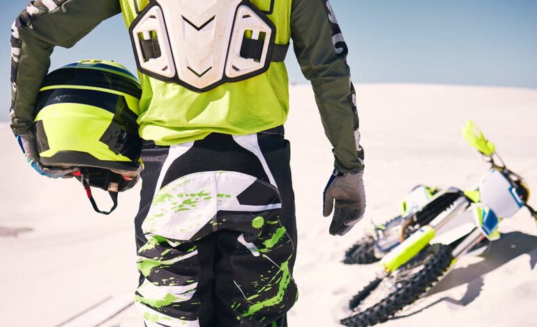 Quels sont les indispensables pour une tenue de motocross ?